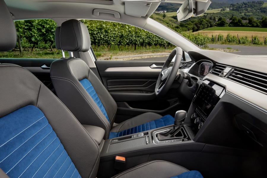 Интерьер Volkswagen Passat Highline (B8) 2019 года  (WW) (фото 34 из 34)